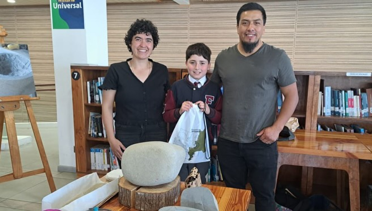 /establecimiento-educativo-participa-en-exposicion-de-artesania-sellos-de