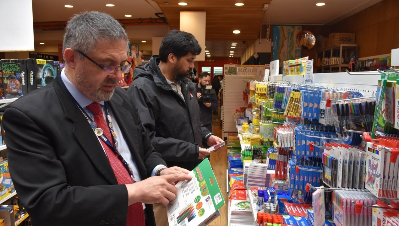 /seremi-de-salud-magallanes-refuerza-fiscalizacion-de-utiles-escolares-para