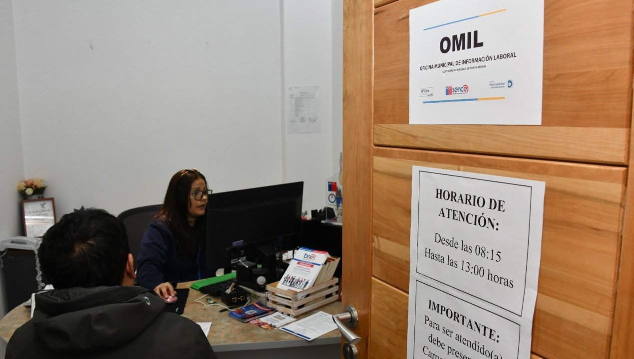 /municipio-refuerza-apoyo-laboral-ante-alza-de-desocupacion-en-magallanes