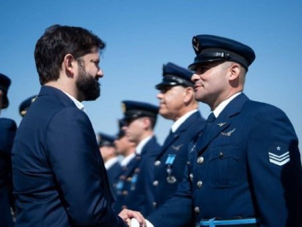 Boric realizó urgente pedido a la FACH