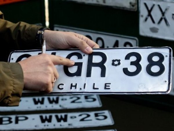 Cambian las patentes: conoce cómo serán las nuevas placas que circularán