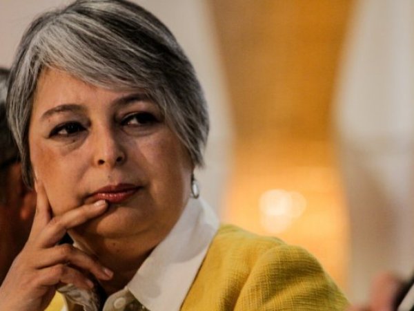 Propuesta de Jara busca aliviar el gasto en electricidad con una rebaja del 20%