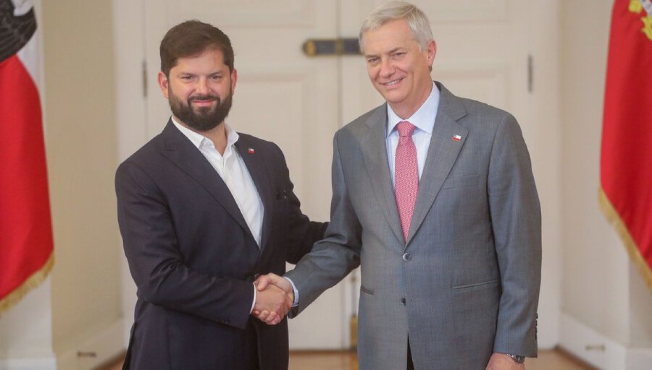 /actualidad/balance-del-ano-en-chile-los-hechos-noticias-y-sonidos-que-marcaron-los