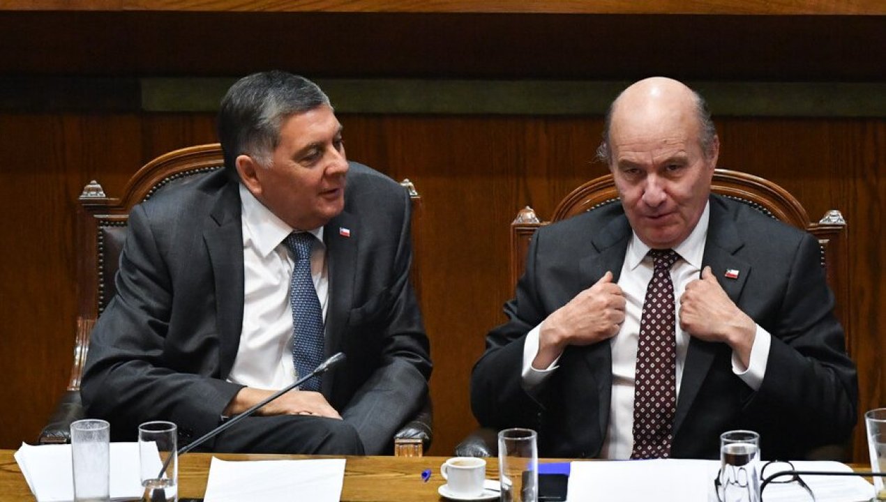 /actualidad/polemica-por-deudas-del-cae-ejecutivo-defiende-legalidad-de-los-embargos-y